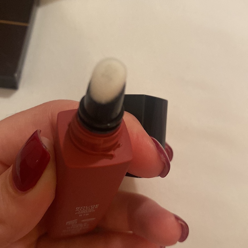 Chanel Rouge Allure Liquid - Picture 3 of 3